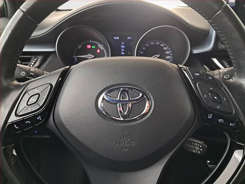 Toyota C-HR (2020) Selection 2.0 Hybrid - fotka 17 z 17