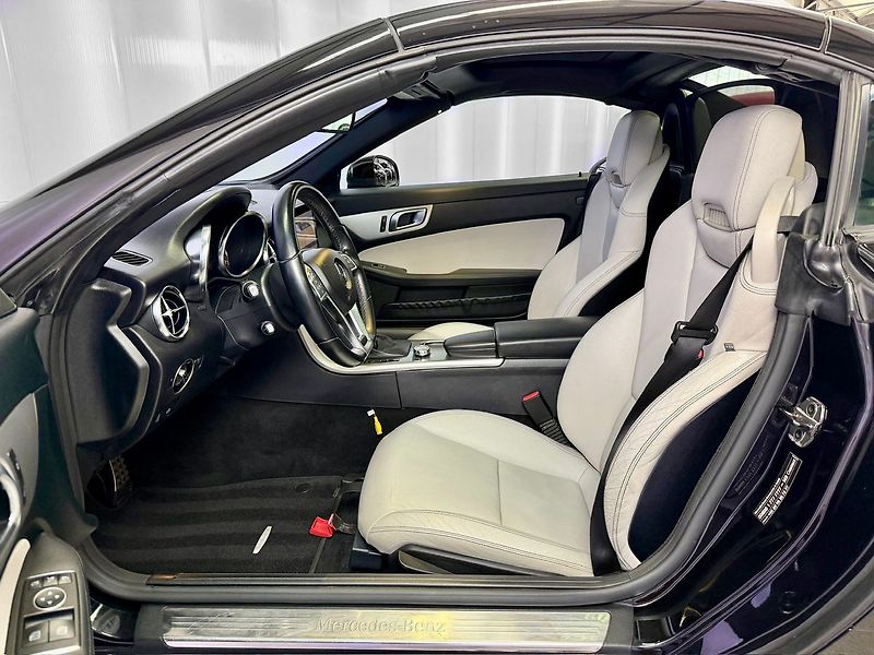 Mercedes-Benz SLK 7G-TRONIC KOMPRESOR, TEMPOMAT, - fotka 11 z 21