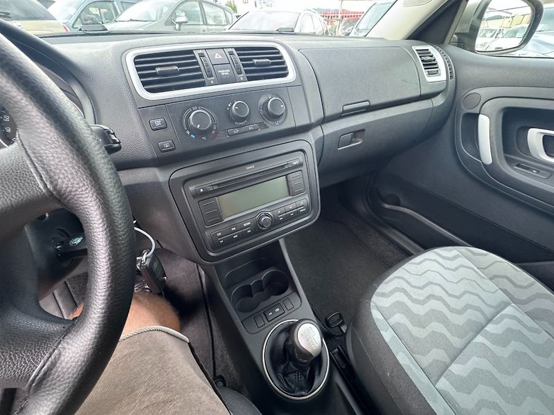 Škoda Fabia (2008) 1,4 16V 63 KW 1. MAJ STK - fotka 30 z 46