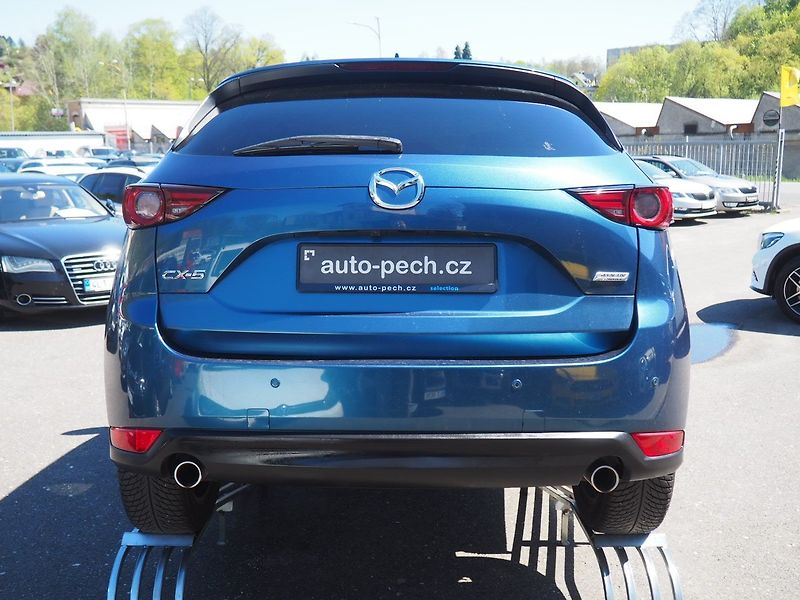 Mazda CX-5 (2018) 2.2 AWD - fotka 3 z 38