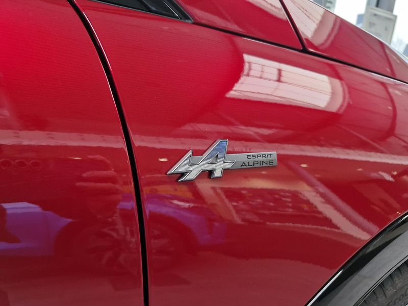 Renault Clio (2026) esprit Alpine full hybrid 160 - fotka 6 z 21
