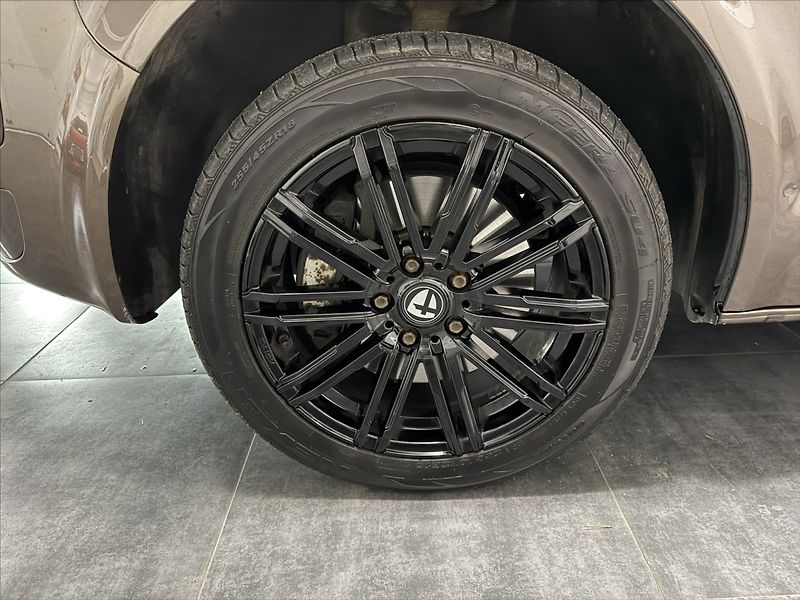 Volkswagen Multivan 2,0   TDI DSG 4M INDIVIDUAL - fotka 32 z 45