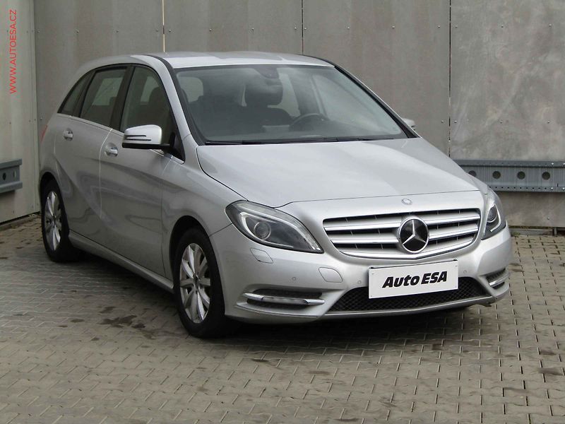 Mercedes-Benz Třídy B (2012) 1.6i B200, AT, bixen, navi, - fotografie inzerátu