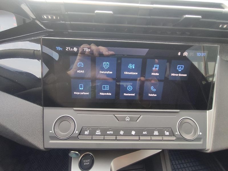 Peugeot 308 (2026) SW ALLURE  1.5 HDI rezervace - fotka 15 z 31