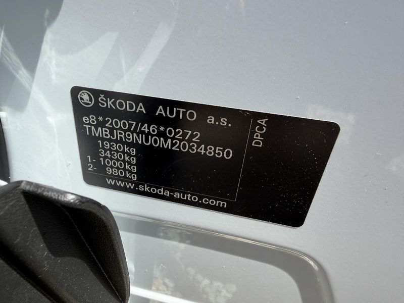 Škoda Karoq 1,5 TSi/110kW DSG - STYLE,TZ,. - fotka 75 z 88