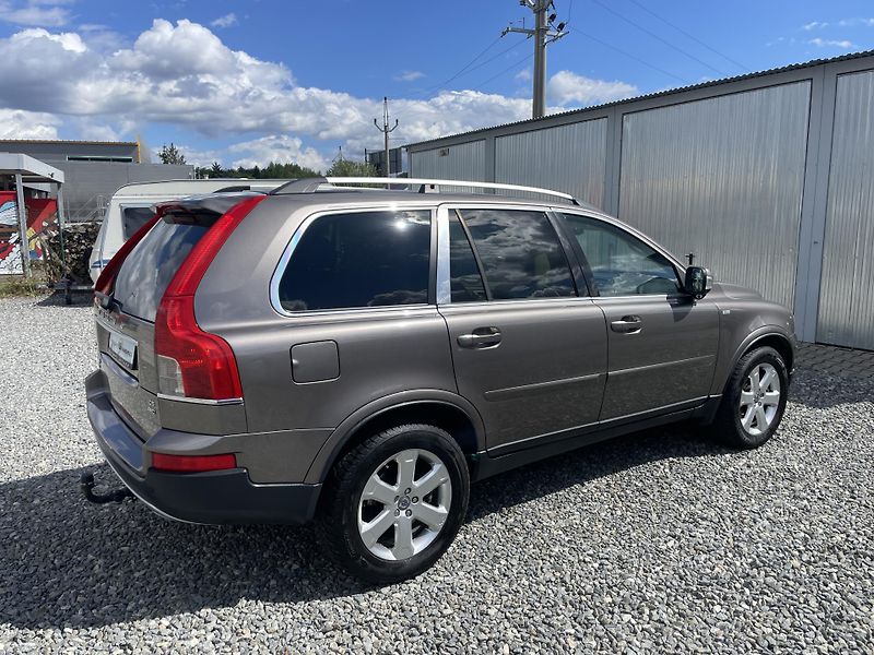 Volvo XC90 2.5TDi D5 200PS AWD R-DESIGN!! - fotka 43 z 180
