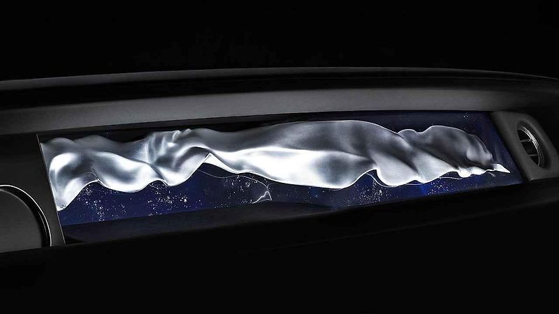 Rolls-Royce Phantom.