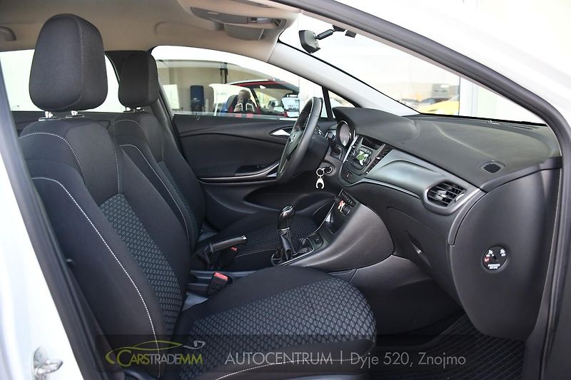 Opel Astra 1.6CDTi CARPLY NAVI - fotka 16 z 40