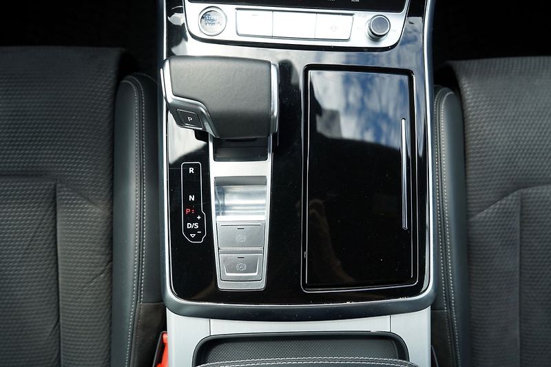 Audi Q7 50 TDI/Q/360/22/Sline/DPH - fotka 38 z 48