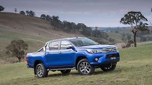 Austrálie - 1 153 000 aut. Toyota Hilux