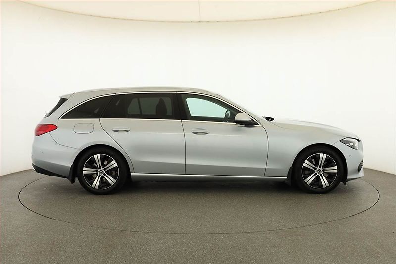 Mercedes-Benz Třídy C (2022) Avantgarde C 220 d - fotka 6 z 18