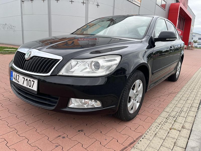 Škoda Octavia 1.6 TDi Elegance - fotka 28 z 28