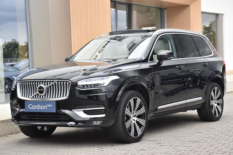 Volvo XC90 B5 AWD ULTIMATE 1.maj. B&W  - fotografie inzerátu