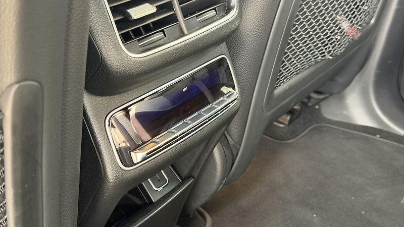 Mercedes-Benz GLE (2022) 400d 4MATIC kupé AMG Premium - fotka 21 z 30