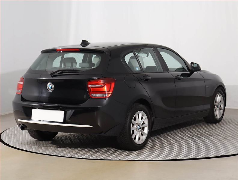 BMW Řada 1 (2014) 118i, Automat, Serv.kniha - fotka 5 z 16