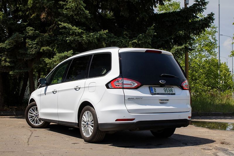 Ford Galaxy Titanium - fotka 5 z 25