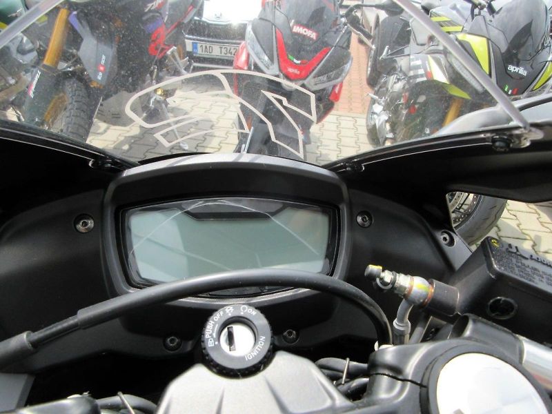 Aprilia (2026) RS 125 GP replica BEZZ - fotka 10 z 11