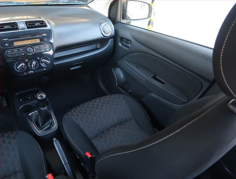 Mitsubishi Space Star (2021) 1.2 MIVEC, Serv.kniha - fotka 8 z 17
