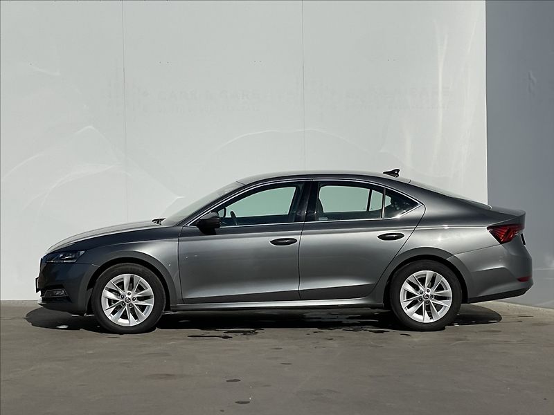 Škoda Octavia 2,0 TDI DSG Style Plus ACC - fotka 2 z 19