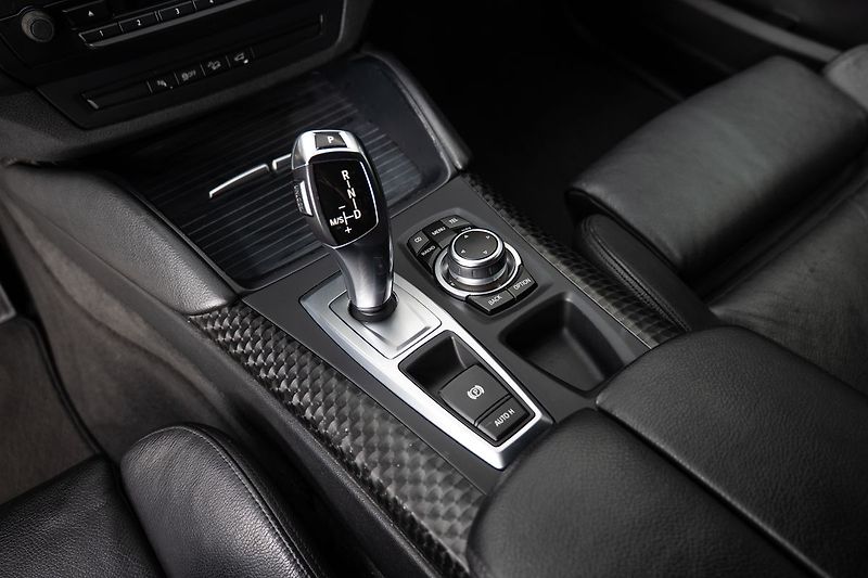BMW X6 30d 360/M-paket/Kůže - fotka 16 z 21