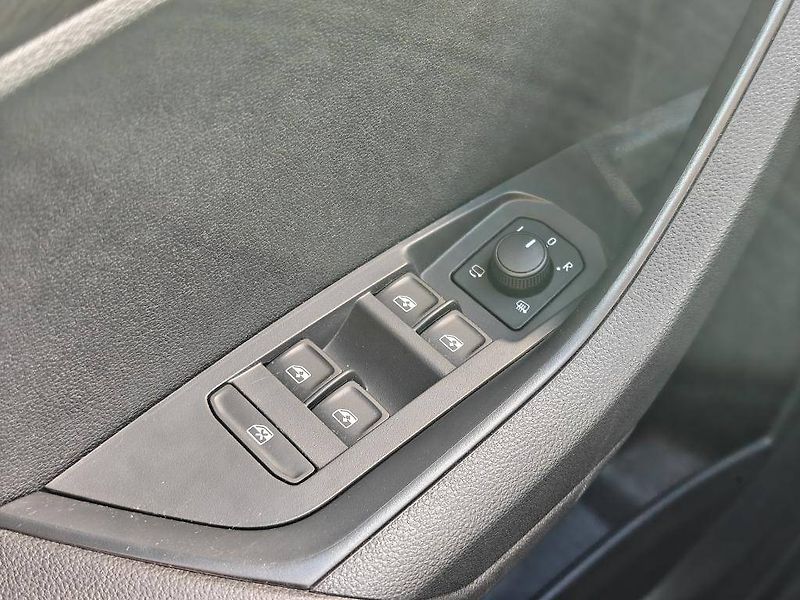 Škoda Karoq Style 7DSG 2,0 TDI - fotka 21 z 24
