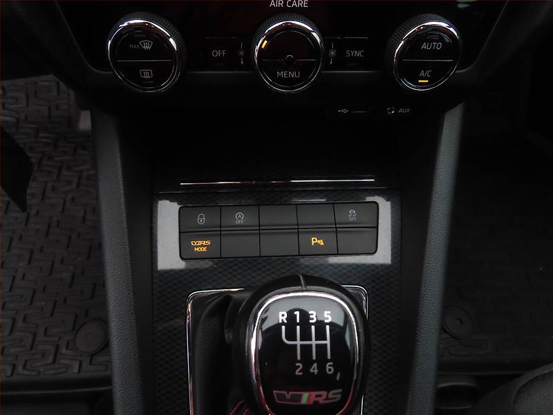 Škoda Octavia (2017) RS 2.0 TDI, Serv.kniha, Navi - fotka 13 z 18