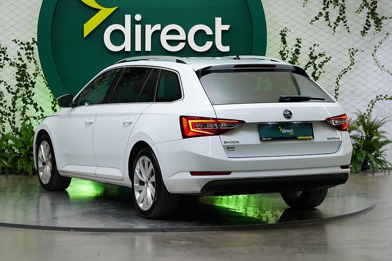 Škoda Superb - fotka 7 z 29