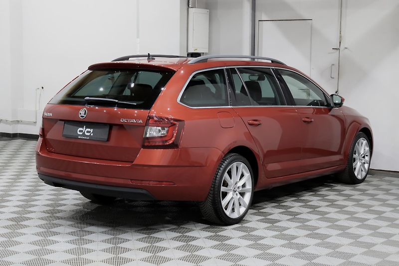 Škoda Octavia 3 FL Combi 1.4 TSI 110 kW DSG - fotka 6 z 32
