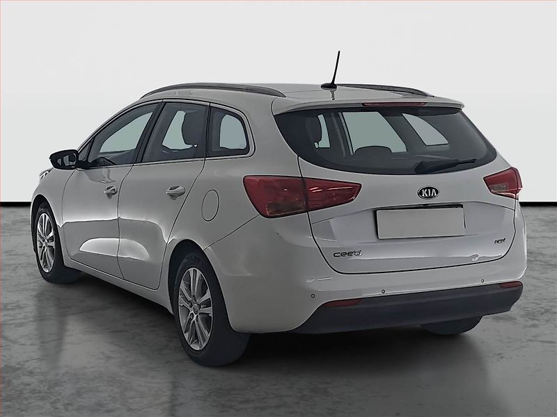 Kia Ceed (2014) 1.6 CRDi, Navi, Tempomat - fotka 4 z 17
