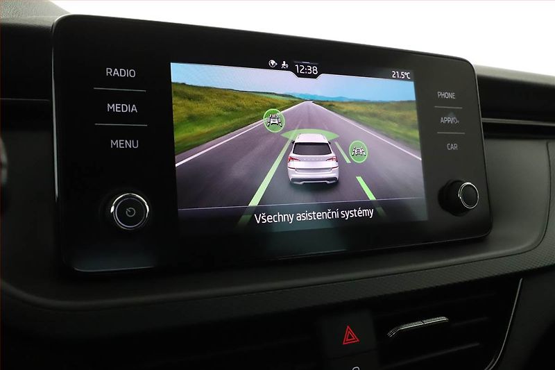 Škoda Kamiq (2023) Ambition 1.0 TSI - fotka 14 z 17