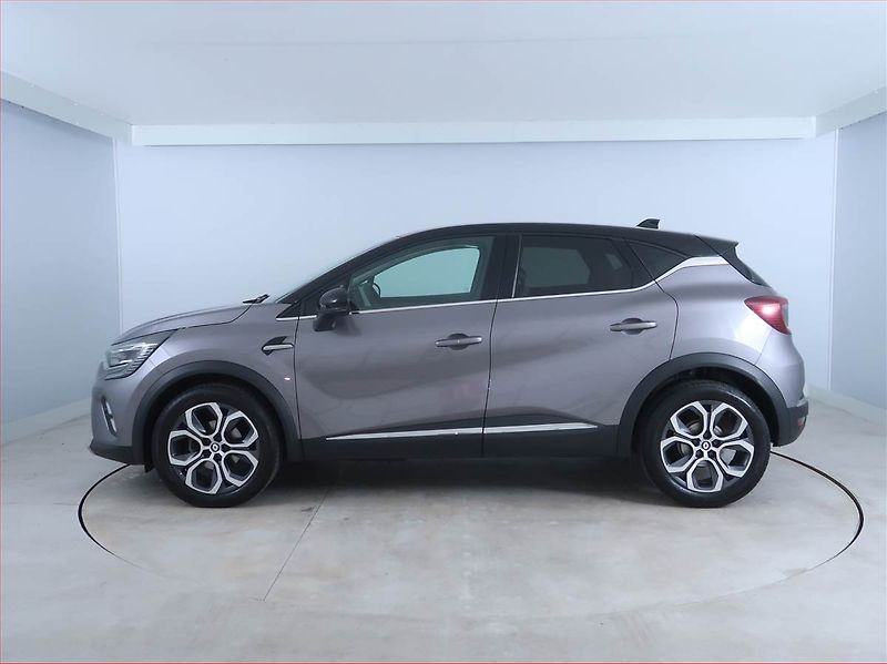 Renault Captur (2023) 1.3 TCe - fotka 3 z 17