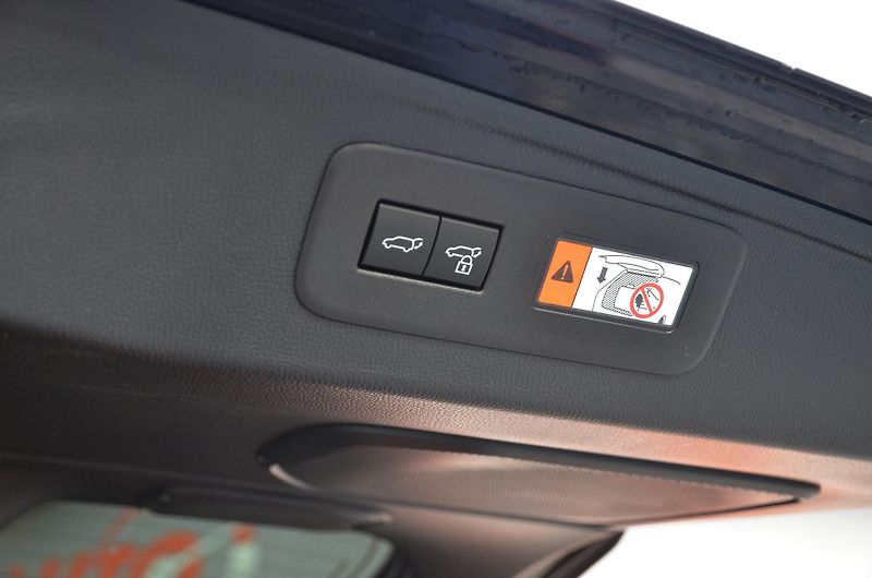 Toyota Land Cruiser 2.4 iFORCE MAX / ČR (Dajbych) - fotka 18 z 45