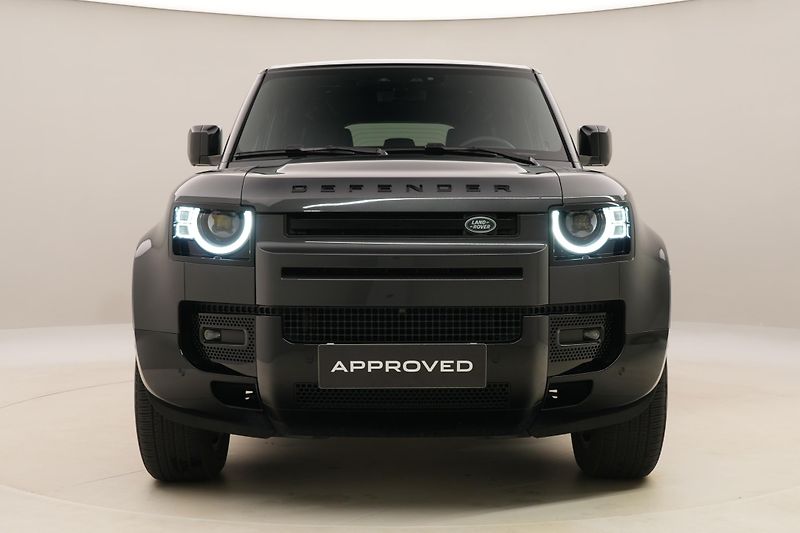 Land Rover Defender 110 D250 X-DYNAMIC SE AWD CZ - fotka 15 z 48