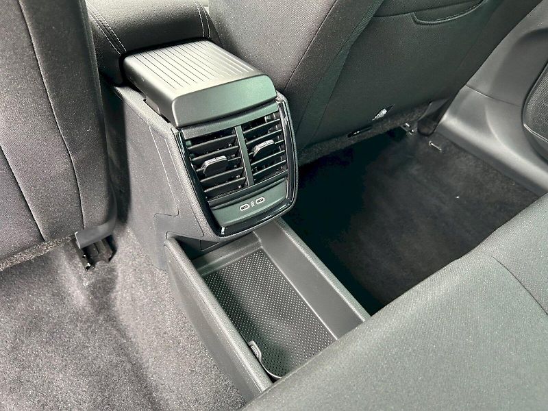 Škoda Scala (2025) Selection 1.0 TSI 85 kW - fotka 30 z 34