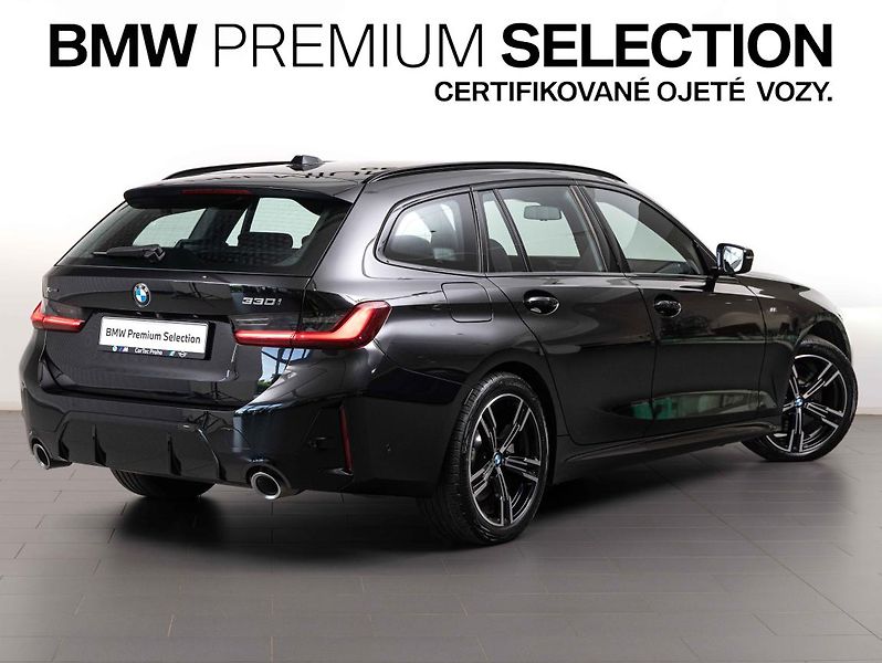 BMW Řada 3 330i xDrive Touring - fotka 5 z 20