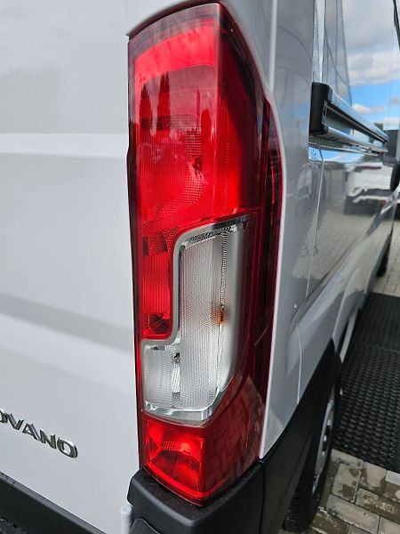 Opel Movano (2026) Van 3300 L2H2 2.2 CDTi140k - fotka 16 z 19