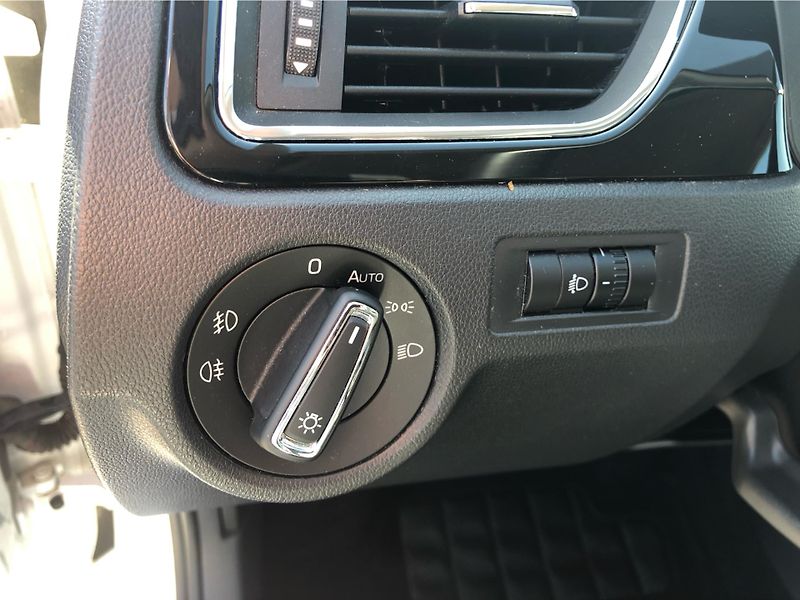 Škoda Rapid 1.4 TSI DSG7°  STYLE - fotka 16 z 29