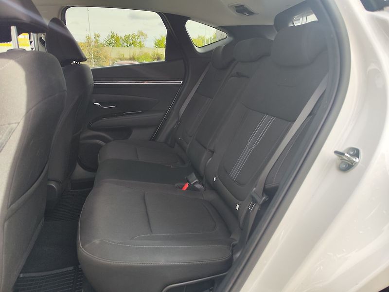 Hyundai Tucson 1.6 T-GDI/110kW Smart Navi DCT - fotka 12 z 33