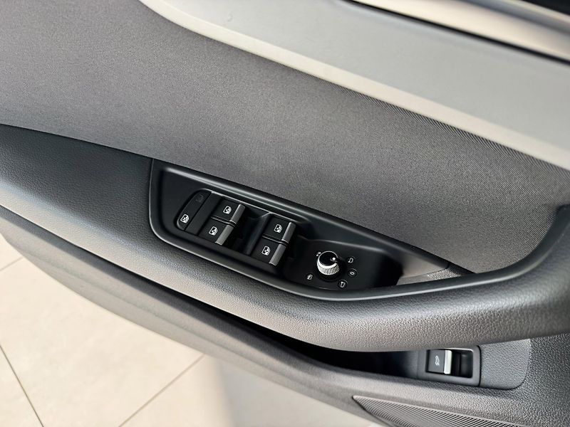 Audi A5 50TDI 210kW*Quattro*Navi*DPH - fotka 28 z 36