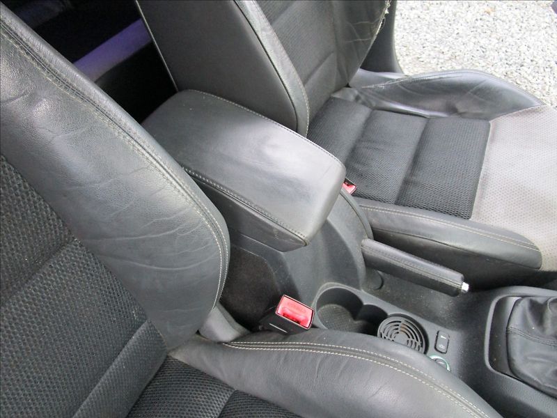Škoda Octavia Combi 2.0TDi RS, aut. Klima - fotka 19 z 40