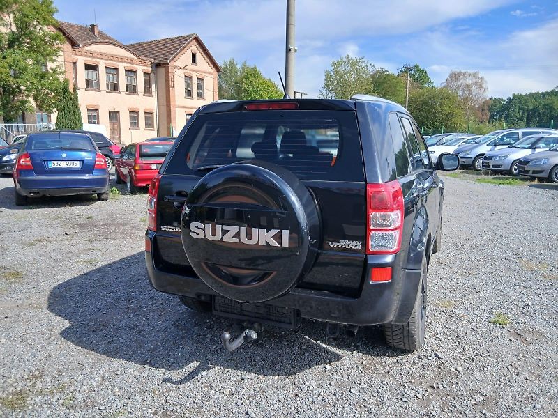 Suzuki Grand Vitara 1.9 DDiS, 4x4, nové rozvody - fotka 11 z 39
