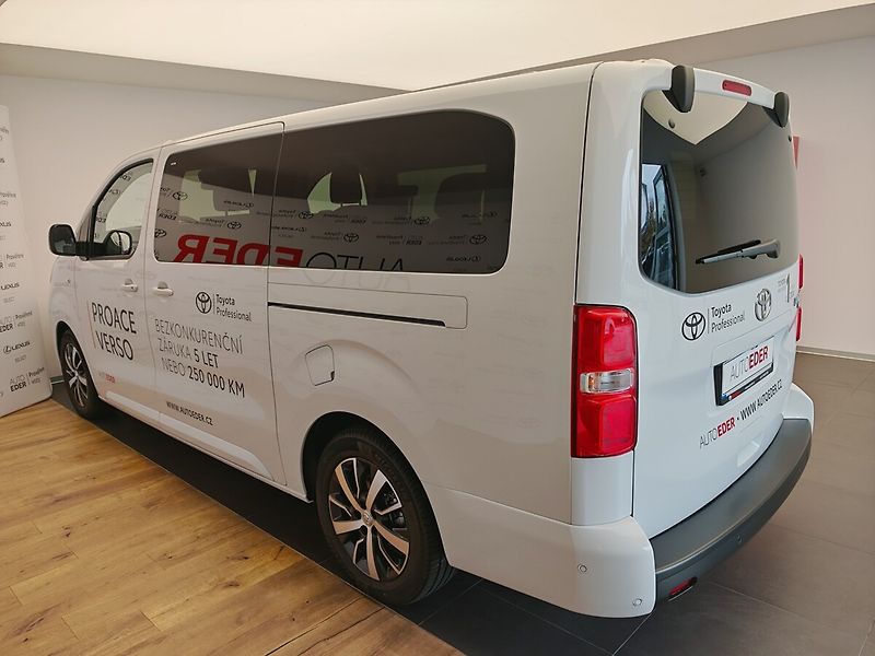 Toyota ProAce Verso 2,0D L2 8AT Family 8S - fotka 4 z 24