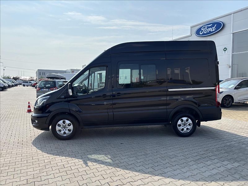 Ford Transit 2,0 EcoBlue L2H3 96kW KombiVan - fotka 2 z 38
