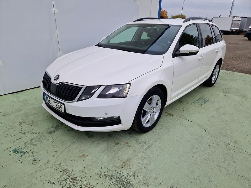 Škoda Octavia 1.6 TDI - fotka 2 z 34
