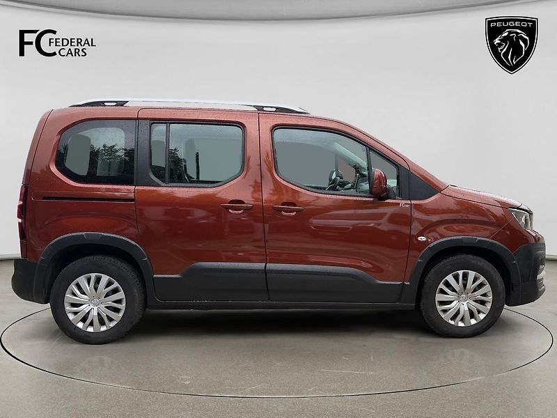 Peugeot Rifter ACTIVE 1.2 PureTech 110 S&S - fotka 6 z 24