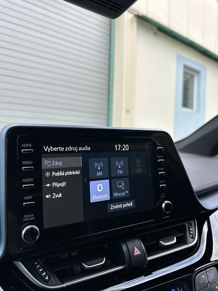 Toyota C-HR (2020) 2.0 HYBRID 112KW AUT 2020 - fotka 30 z 34