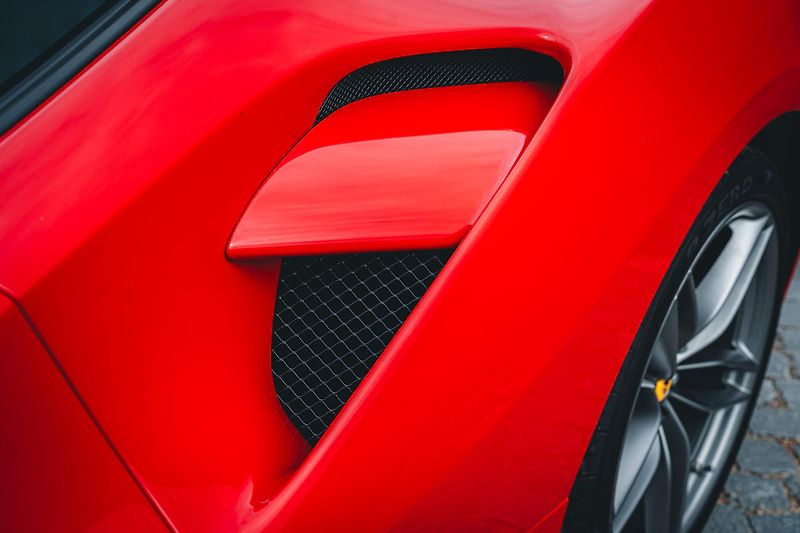 Ferrari 488 GTB - fotka 24 z 46