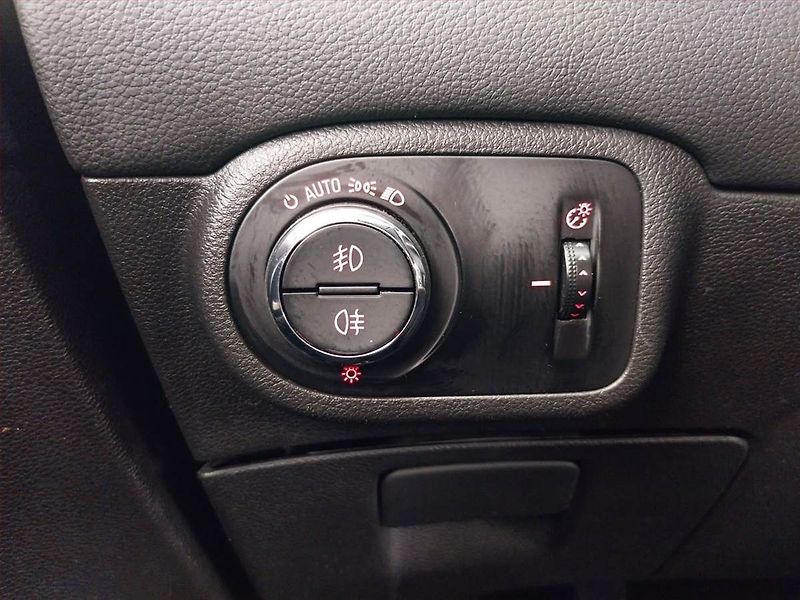Opel Zafira (2015) 2.0 CDTI, 7 míst, Serv.kniha - fotka 20 z 22