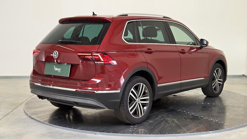 Volkswagen Tiguan - fotka 4 z 6