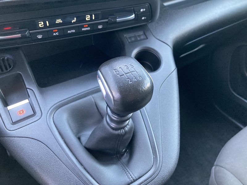 Citroën Berlingo XTR XL 1.5 BlueHDi 96 kW - fotka 19 z 22